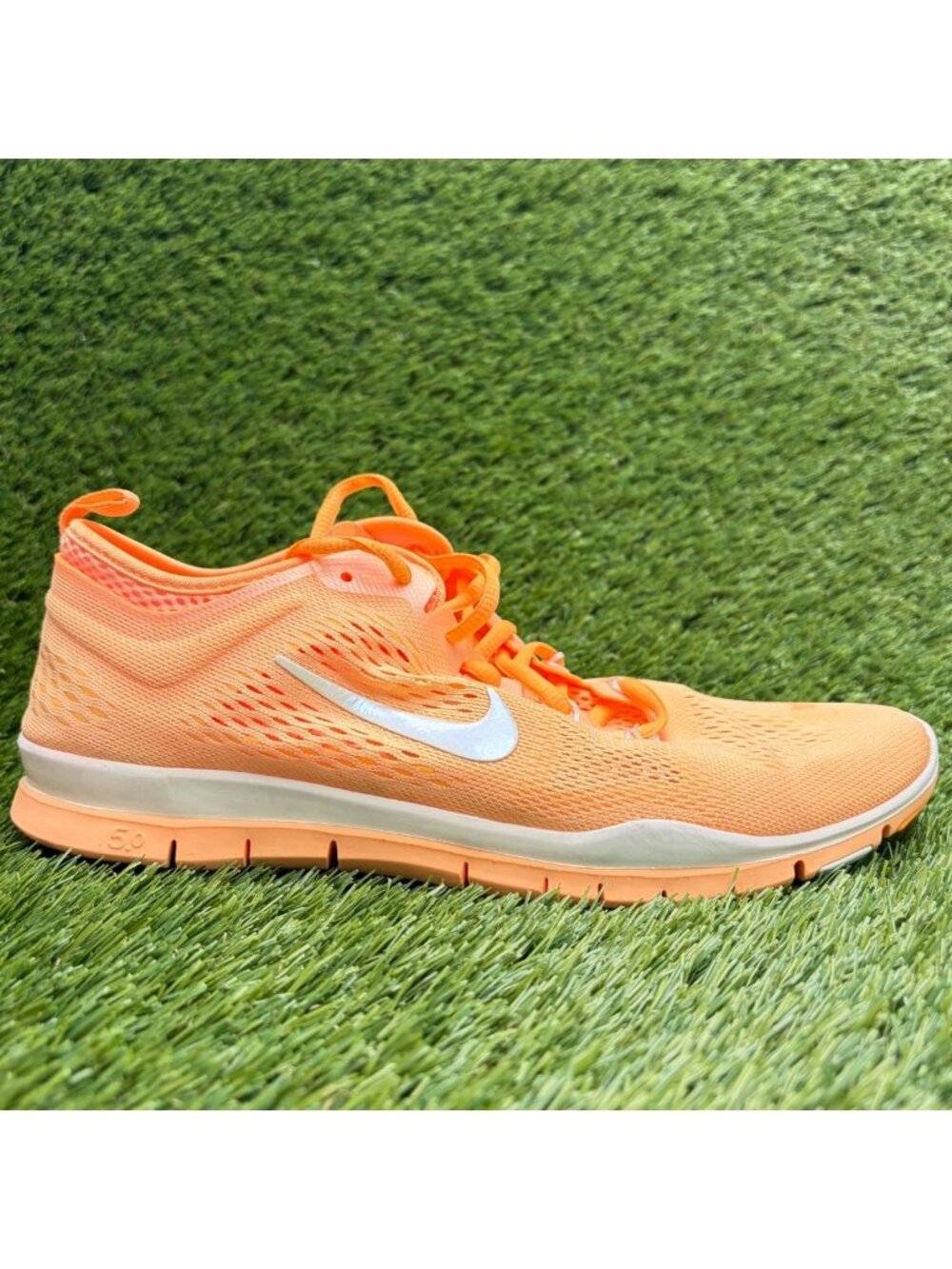 Nike Free TR Fit 4 Womens Size 10 Orange White Athletic Running Shoes Sneakers